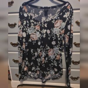 Rue21 Black Floral Long Sleeve Top